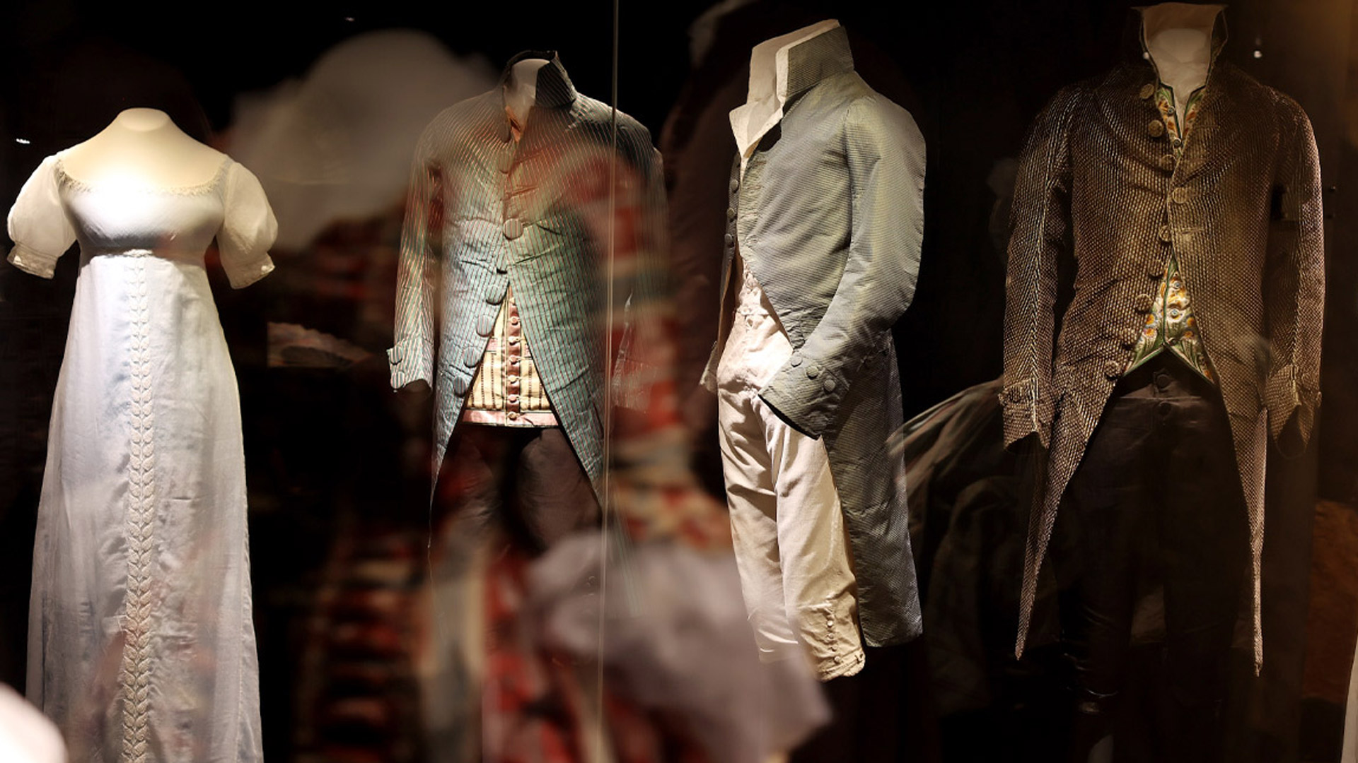 lbi le musée de la Mode, accessoires, vêtements, exposition thématique "10 ans"- une collection Dominique Miraille