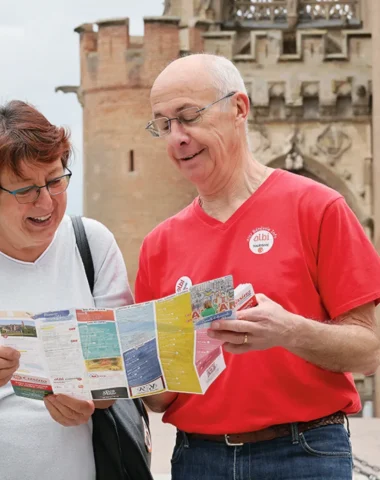 阿爾比貝內沃萊斯信息：志願者在主教城市阿爾比的中心自發歡迎 - Albi Tourisme et Ville d'ALbi