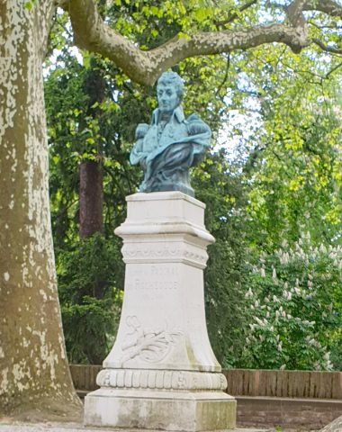 アルビ ロシュギュード公園、公園を飾るパスカル デ ロシュギュード提督の像