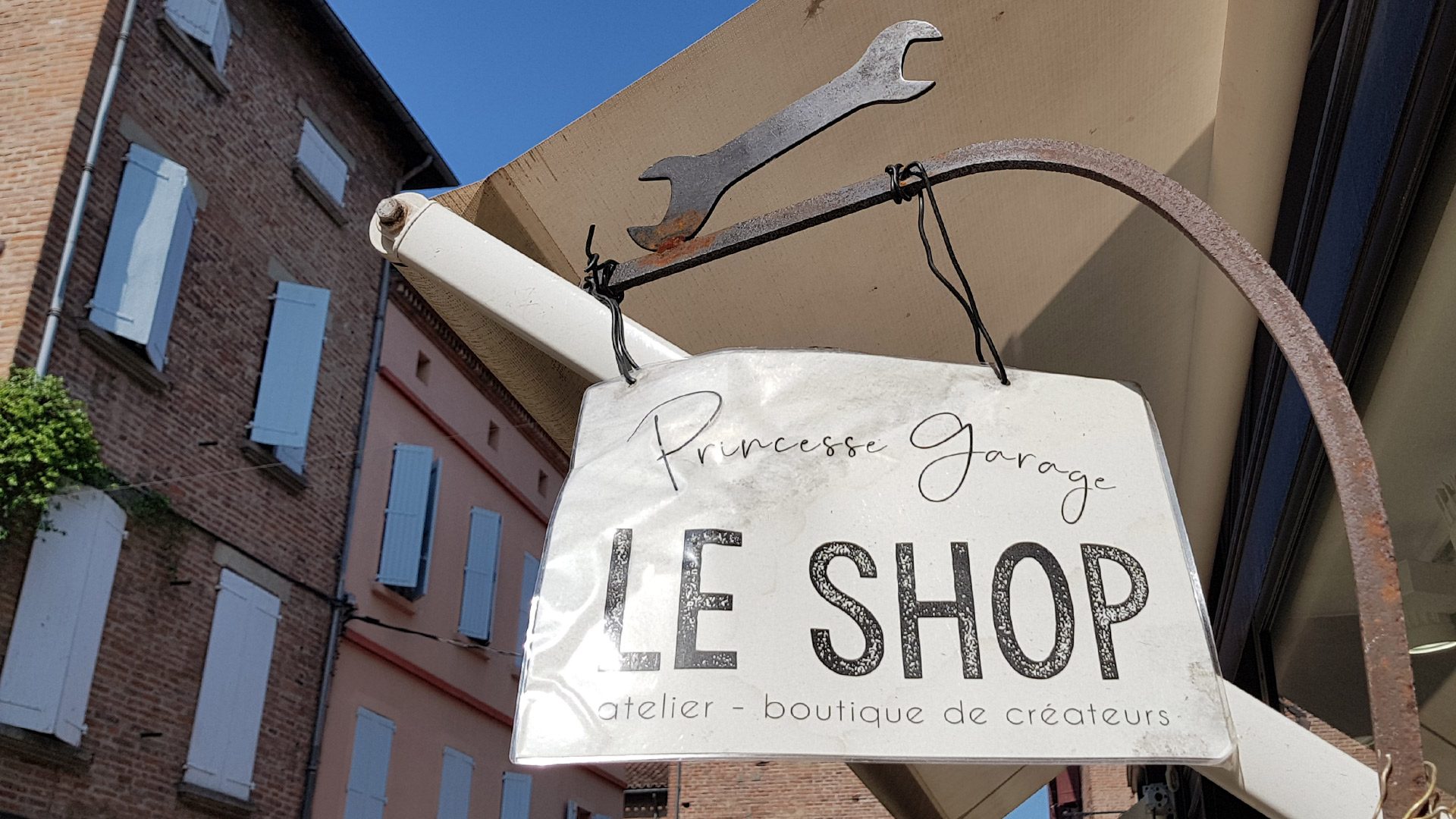 Albi for a shopping spree, local know-how, shops in town