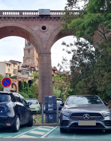 Recharge your electric car in Albi - Here in the Bondidou parking lot