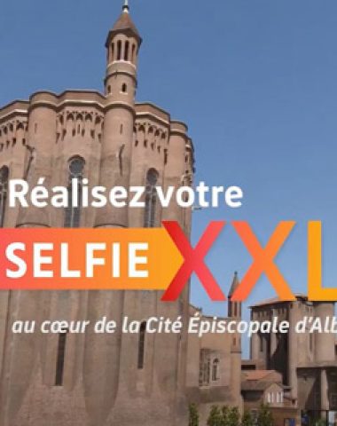 Albi - XXL Selfie Place Sainte Cécile, deel uw vakantie